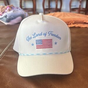 David and Young White Cap